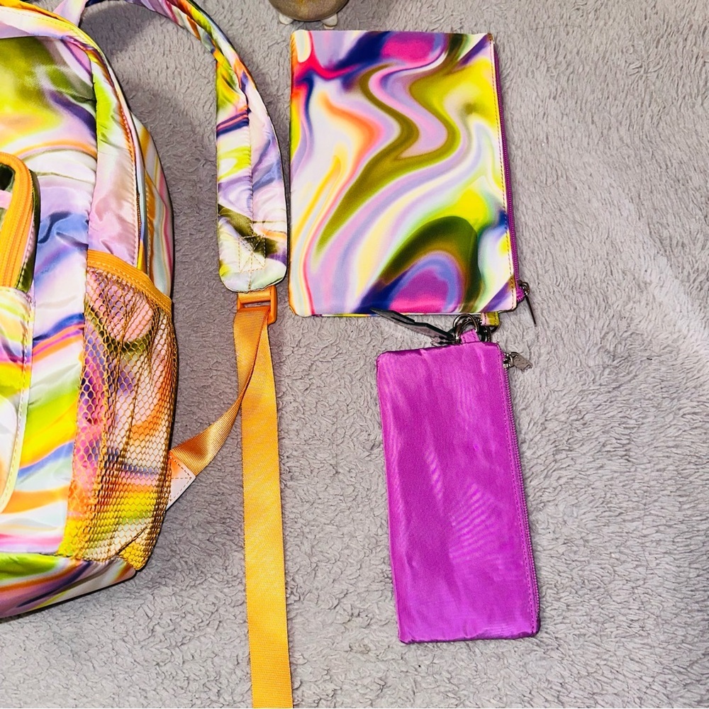 Tie dye backpack and pencil pouch - Picture 5 of 17